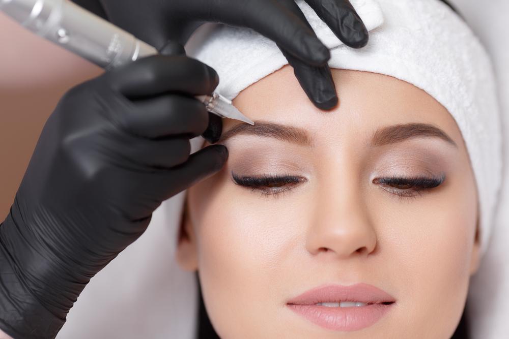 Permanent makeup. Tattooing of eyebrows eyebrows permanent makeup 1